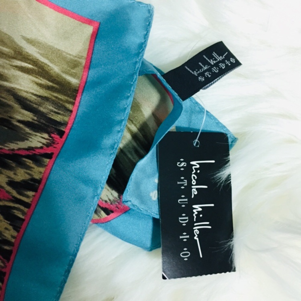 NWT Nicole Miller Shawl - Picture 2 of 4